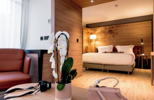Jouy-en-Josas Hotel | Dolce By Wyndham Versailles - Domaine Du Montcel