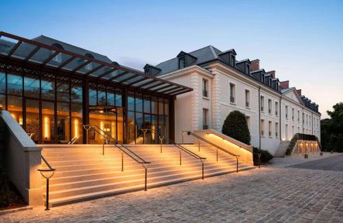 Jouy-en-Josas Hotel | Dolce by Wyndham Versailles - Domaine du Montcel