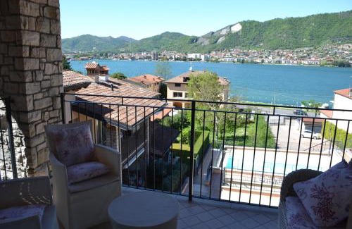 Paratico Apartment | Relax at Dolce Casa Lago - Pet Friendly with Pool Access
