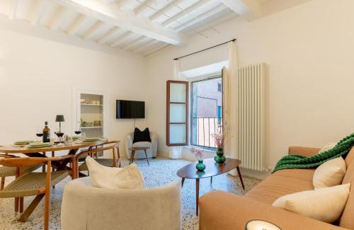 Pienza House | Dolce Pienza I Modern Home in the Historic Center