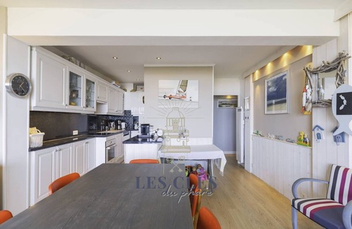 Le Touquet-Paris-Plage Apartment | Stunning Dolce Vita: Ocean View Apartment Getaway