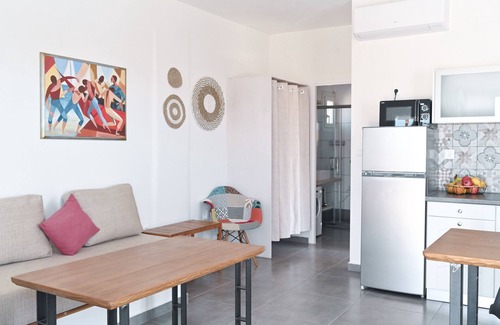 Paros House | Unforgettable Dolce Vista: Ocean Views and Poolside Bliss