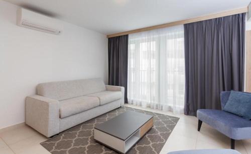 Umag Apartment | Top-Rated Dolce Vista Suite at Garden Palace Resort