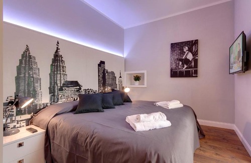 Santa Maria Novella House | Explore Dolce Vita Suite: Rated 10/10 & Family-Friendly