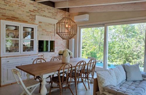 Appignano Bed & Breakfast | Discover Dolcedimora: Oceanfront Retreat with Pool & Hot Tub