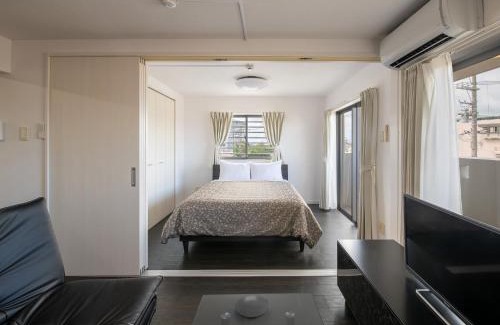 Ginoza Apartment | Discover Dolcevita: Family-Friendly Stay with Breakfast