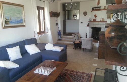 Schifanoia House | Pet-Friendly Dolci Colline with Oceanfront Pool Access