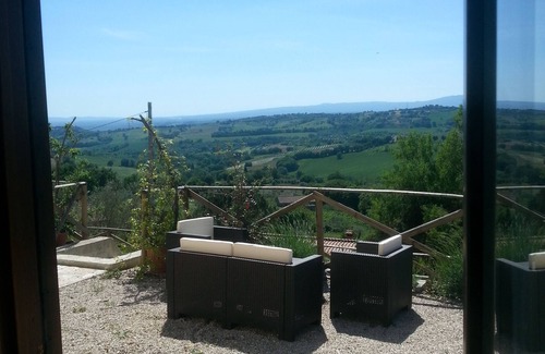 Schifanoia Villa | Escape to Dolci Colline: Tranquil Villa in Umbria Hills