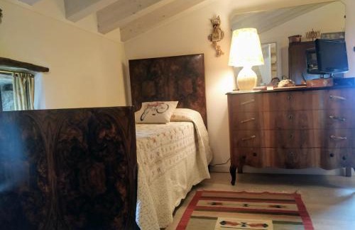 Negrar Apartment | Guest Rated 9.6: Dolci Vecchi Ricordi in Valpolicella