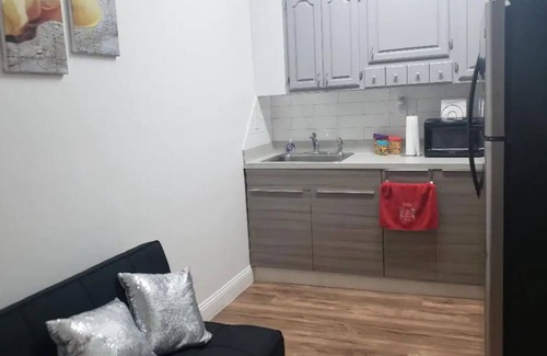 Bearss Plaza Apartment | Family-Friendly Stay at Dolly's Apartment Awaits You