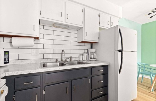 Nashville Apartment | Discover Dolly's Nashville Oasis on Music Row, Pet Friendly!