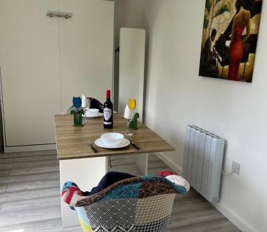 Colchester Apartment | Dolly Studio