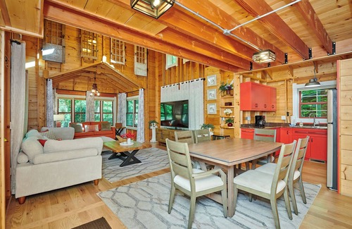 Fennville House | Dollybrook 5 - Pet Friendly - Community Pool(CLOSED for the season) - Groups Welcome