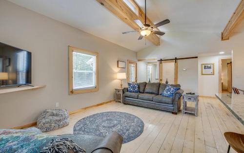 Caton Villa | Dollys Getaway