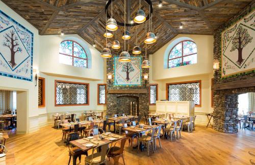 Sevierville Resort | Relax at Dollywood's DreamMore Resort and Spa - 4 Stars