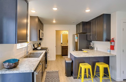 Lewis House | Inviting Dolores Townhome: Scenic Mountain Views & Spa