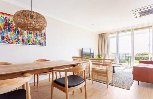 Bloubergstrand Apartment | Beachfront Bliss: Dolphin Beach E4 Cabana for 4 Guests