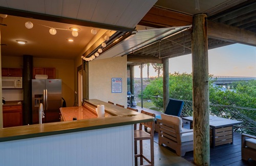 St. Augustine House | Unforgettable Dolphin Cove: Waterfront Home with Kayaks
