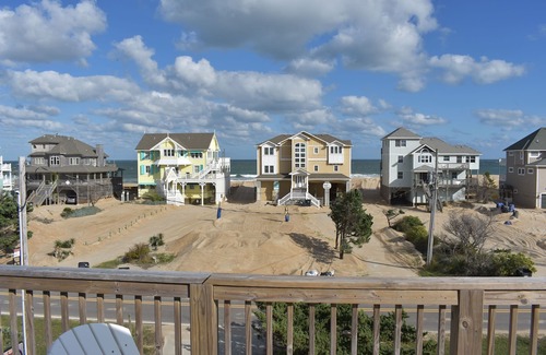 Avon House | Dolphin Delight: Guest Rated 9.8, Oceanfront Oasis Awaits