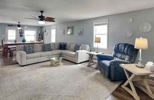 City-by-the Sea House | Dolphin Paradise