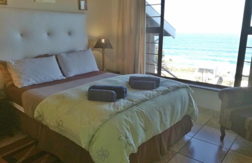 Athlone Bed & Breakfast | Elegant Dolphin Point B&B: Top-Rated with Pool & Breakfast