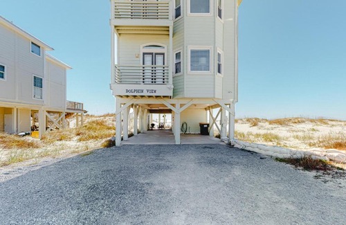 Southpointe House | Oceanfront Retreat at Dolphin View by Meyer Rentals