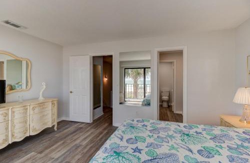 Southern Shores House | Oceanfront Dolphin Watcher 2 Bed Townhouse Retreat