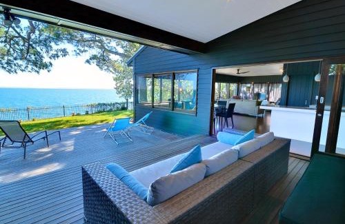 Amity Point House | Unforgettable Dolphins at Sunset - 4-Star Family Retreat