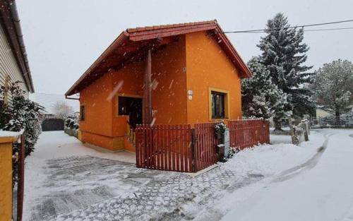 Liptovsky Mikulas House | Highly Rated Domček u Babky with Kitchen Amenities