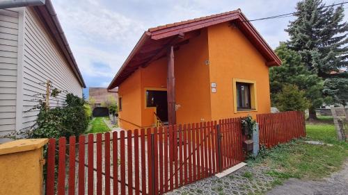 Liptovsky Mikulas House | Highly Rated Domček u Babky with Kitchen Amenities