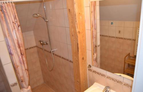 Dziwnowek Apartment | Relax at Dom Aurora: Balcony Room for 4 with Ocean Views