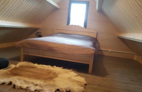 gmina Drezdenko House | Relax at Dom drewniany JULKA with Ocean Views & Hot Tub