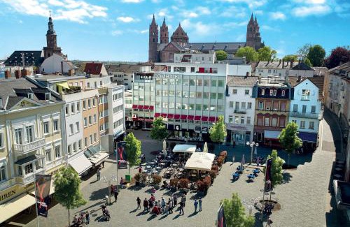 Worms Hotel | Discover Dom-Hotel: Pet-Friendly Comfort with Breakfast