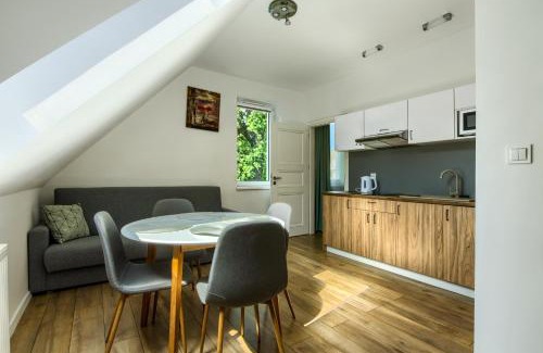 Tolkmicko Apartment | Pet-Friendly Retreat at Dom Kawalera with High Ratings