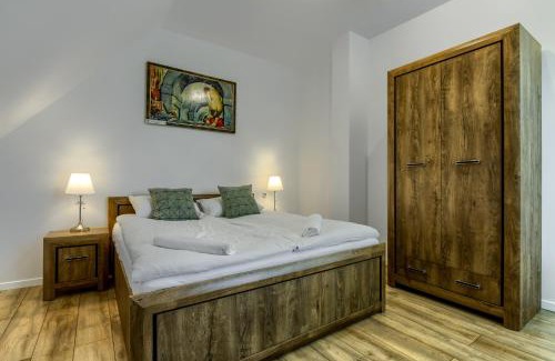 Tolkmicko Apartment | Pet-Friendly Retreat at Dom Kawalera with High Ratings