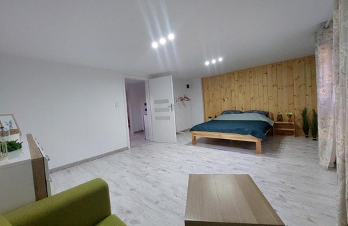 Siemiany Apartment | Discover Siemiany: Pet-Friendly Retreat with Ocean View