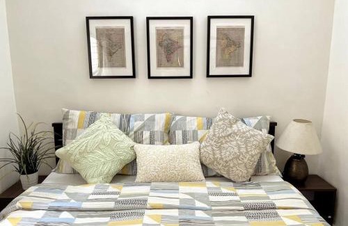 Pali Hill Apartment | Discover Dom Lucia: Family-Friendly Stay Near Carter Road