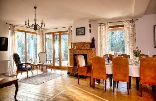 Jezow Sudecki House | Indulge in Comfort at Dom na Leśnym Zaciszu II