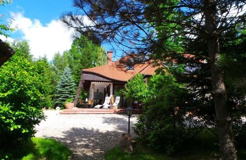 Jezow Sudecki House | Indulge in Comfort at Dom na Leśnym Zaciszu II