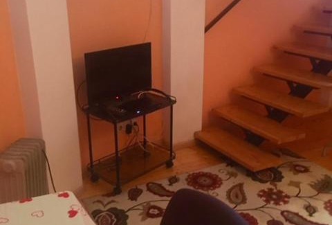 Zapadnyy okrug Hotel | Budget-Friendly Stay at Dom na Naberezhnoy 202 with Breakfast