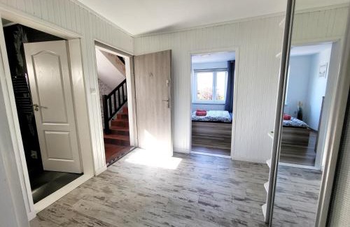Karwienskie Bloto Drugie House | Pet-Friendly Stay at Dom na Błękitnej - Guest Rated 9.2