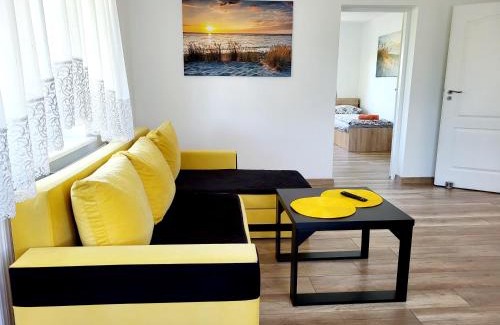 Karwienskie Bloto Drugie House | Pet-Friendly Stay at Dom na Błękitnej - Guest Rated 9.2