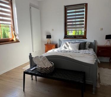 gmina Wyszki House | Pet-Friendly Retreat at Dom Na Wsi with High Guest Ratings