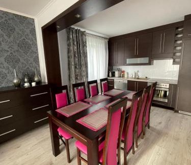 Spytkowice Apartment | Discover Dom na Wzgórzach: Family-Friendly Retreat