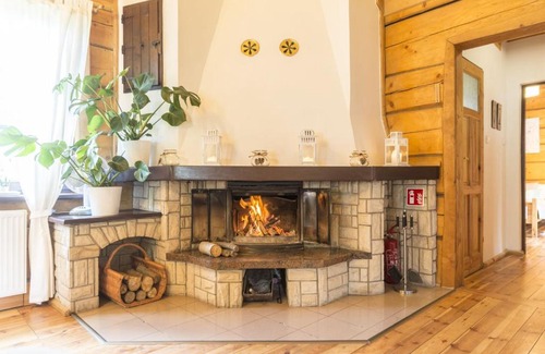 Polanica-Zdroj House | Discover Dom na Wzgórzu MyWeek: 4-Star Family Retreat