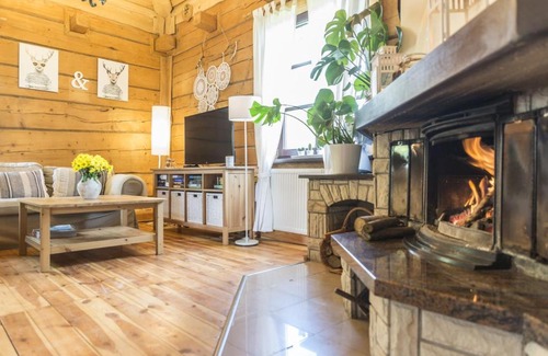 Polanica-Zdroj House | Discover Dom na Wzgórzu MyWeek: 4-Star Family Retreat