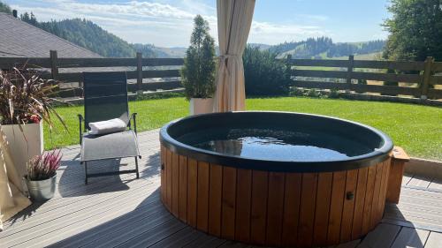 Lapsze Nizne House | Relax at Dom na Zielonym Wzgórzu: Sauna & Jacuzzi Retreat