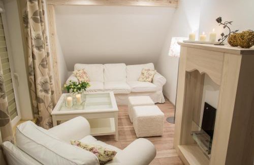 Mikolajki Apartment | Inviting Retreat at Dom nad jeziorem Mikołajki - Rated 9.2