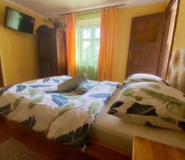 Polczyn-Zdroj House | Discover Dom Nad Rozlewiskiem: Pool & Family-Friendly Retreat
