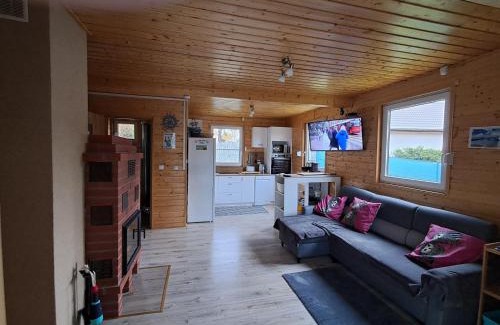 Morag Ski Chalet | Guest Rated 9.9: Dom NARIE by Lake Narie with Hot Tub